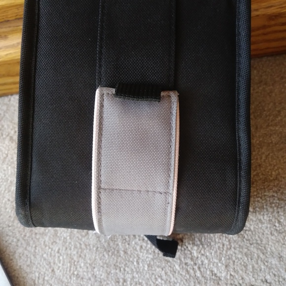 DENALI Padded Bag for MP3-Digital camera-Cell phone - Picture 3 of 9